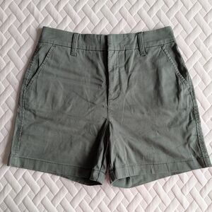 Gloria Vanderbilt Women's Olive Shorts